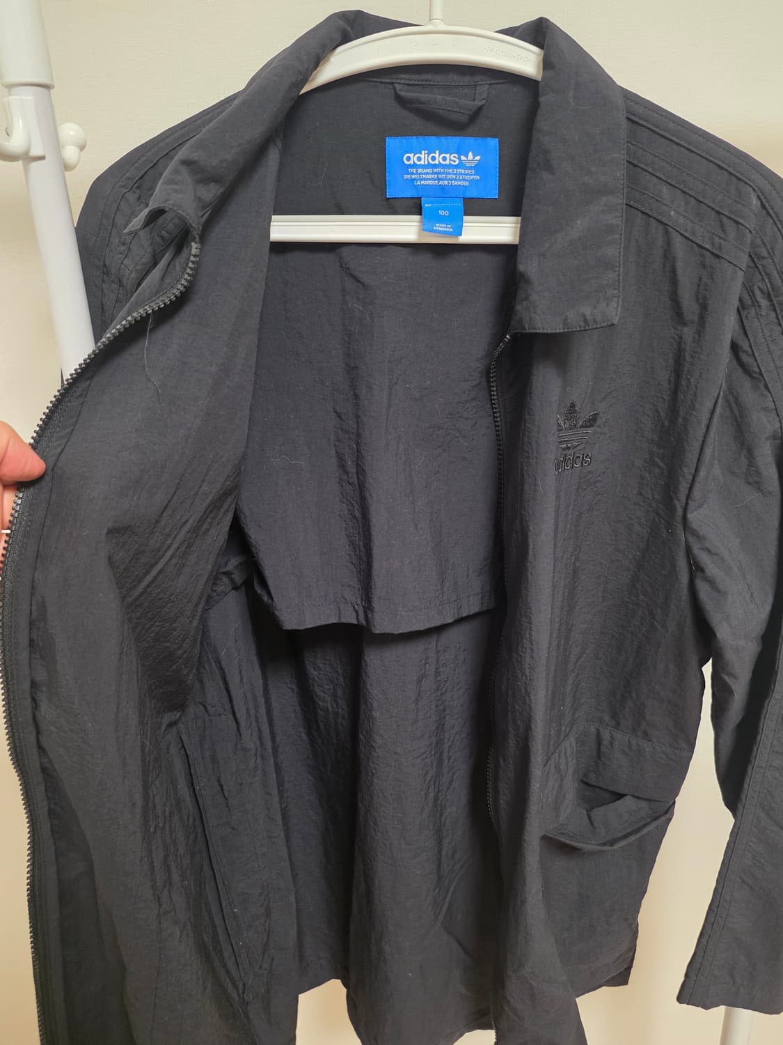 아디다스 검정색 자켓 바람막이 상품이미지4