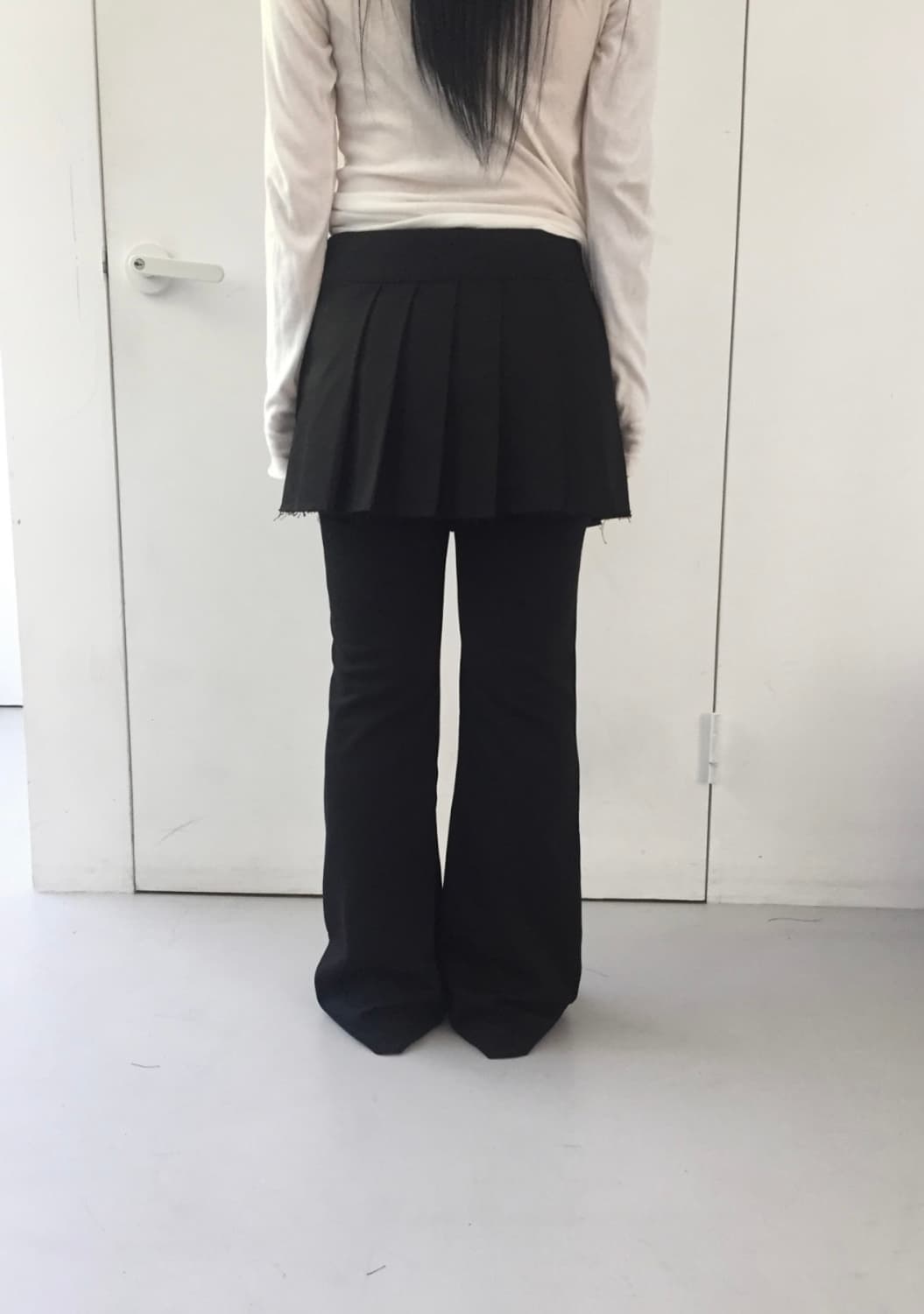 layered pleats mini skirt 블랙 상품이미지3