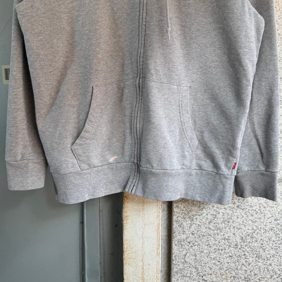 리바이스 스펠아웃 로고 후드집업 상품이미지5