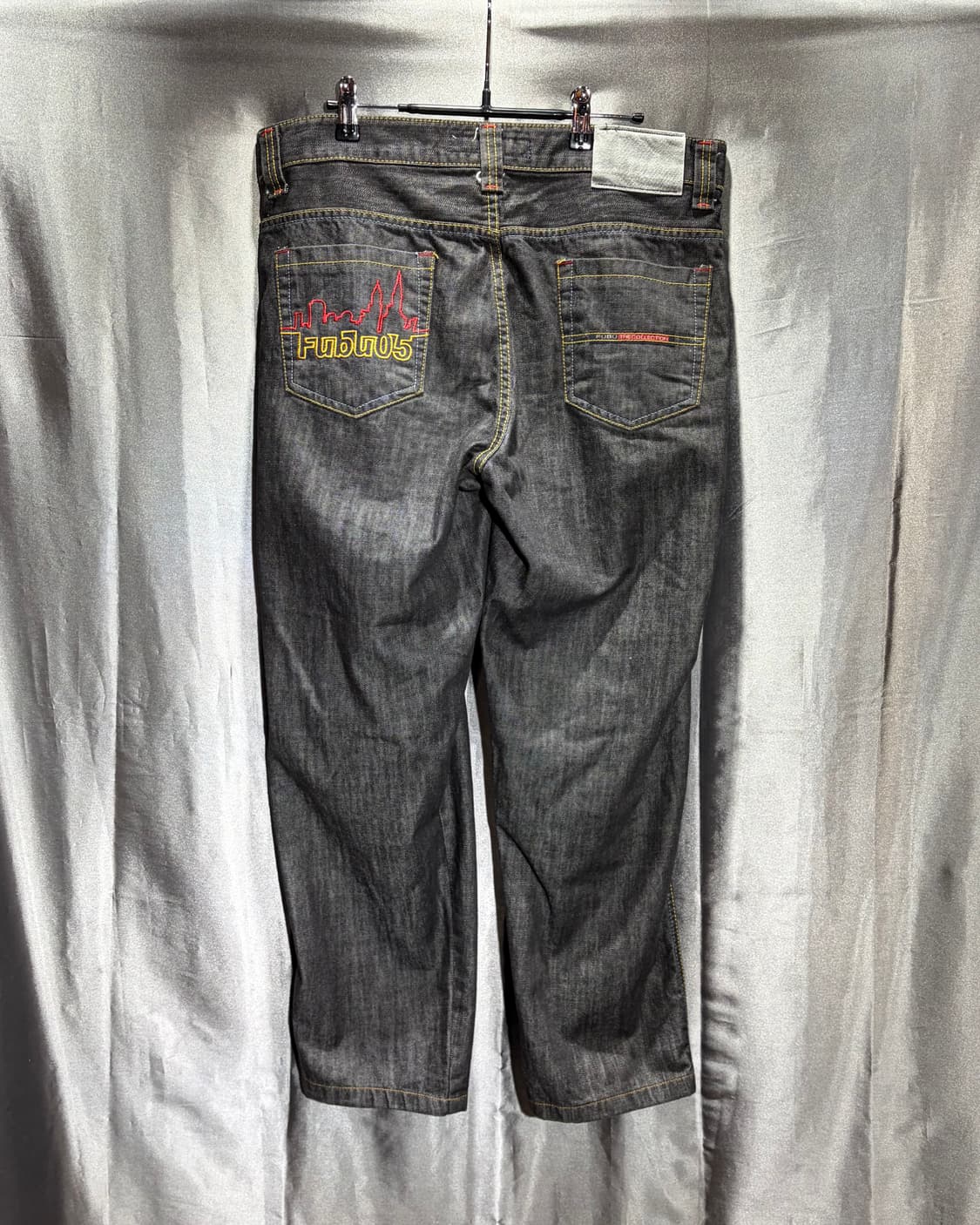 36in FUBU 푸부 시티그래픽 옐로우 스티치 흑청 팬츠 상품이미지4