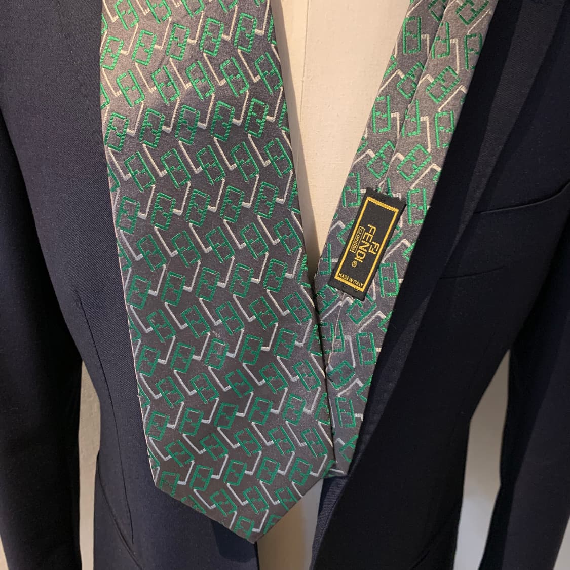 펜디(FENDI) FF로고 모노그램 명품 정장넥타이 100실크 A+등급 상품이미지2
