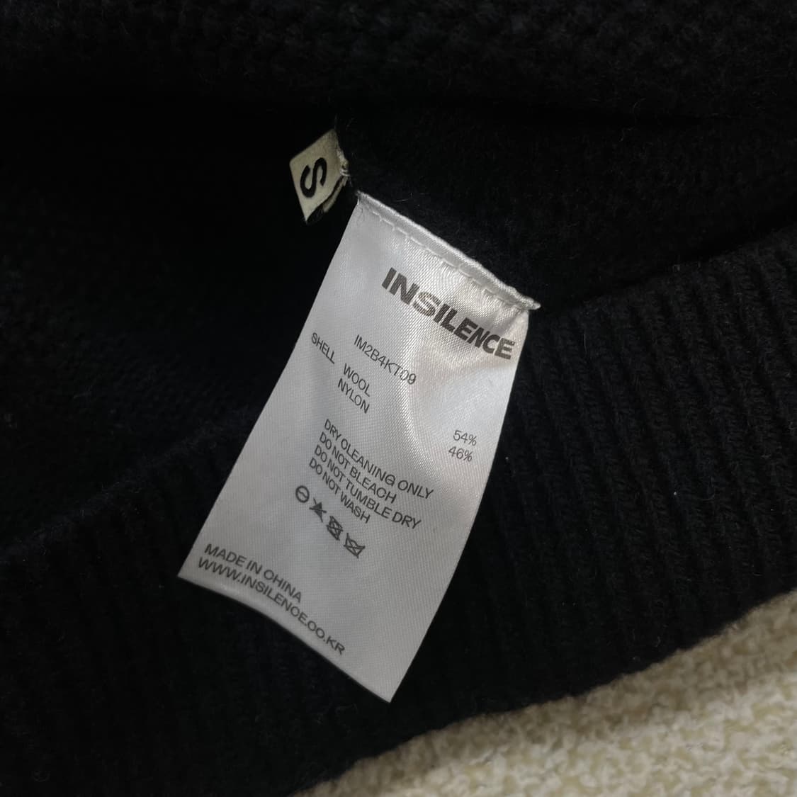 인사일런스 하이넥 인타샤 터틀넥 니트 블랙 상품이미지4
