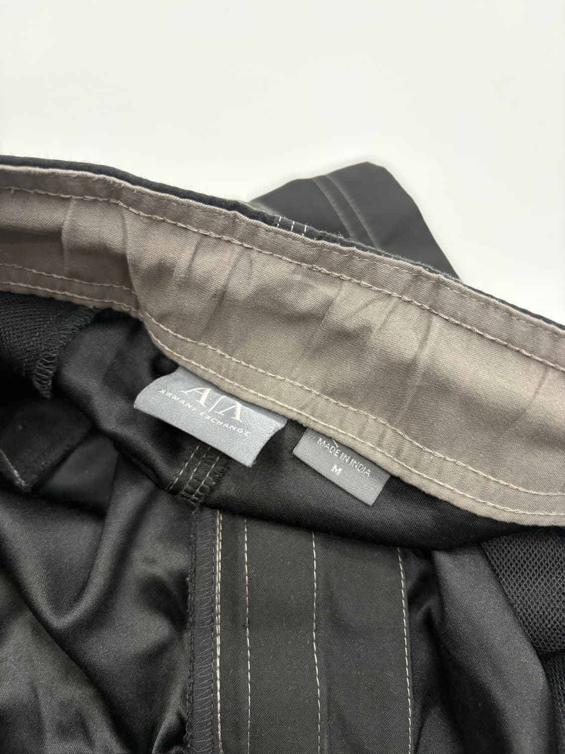 Armani Exchange 아르마니 익스체인지 블랙 밴딩 카고 반바지 상품이미지6