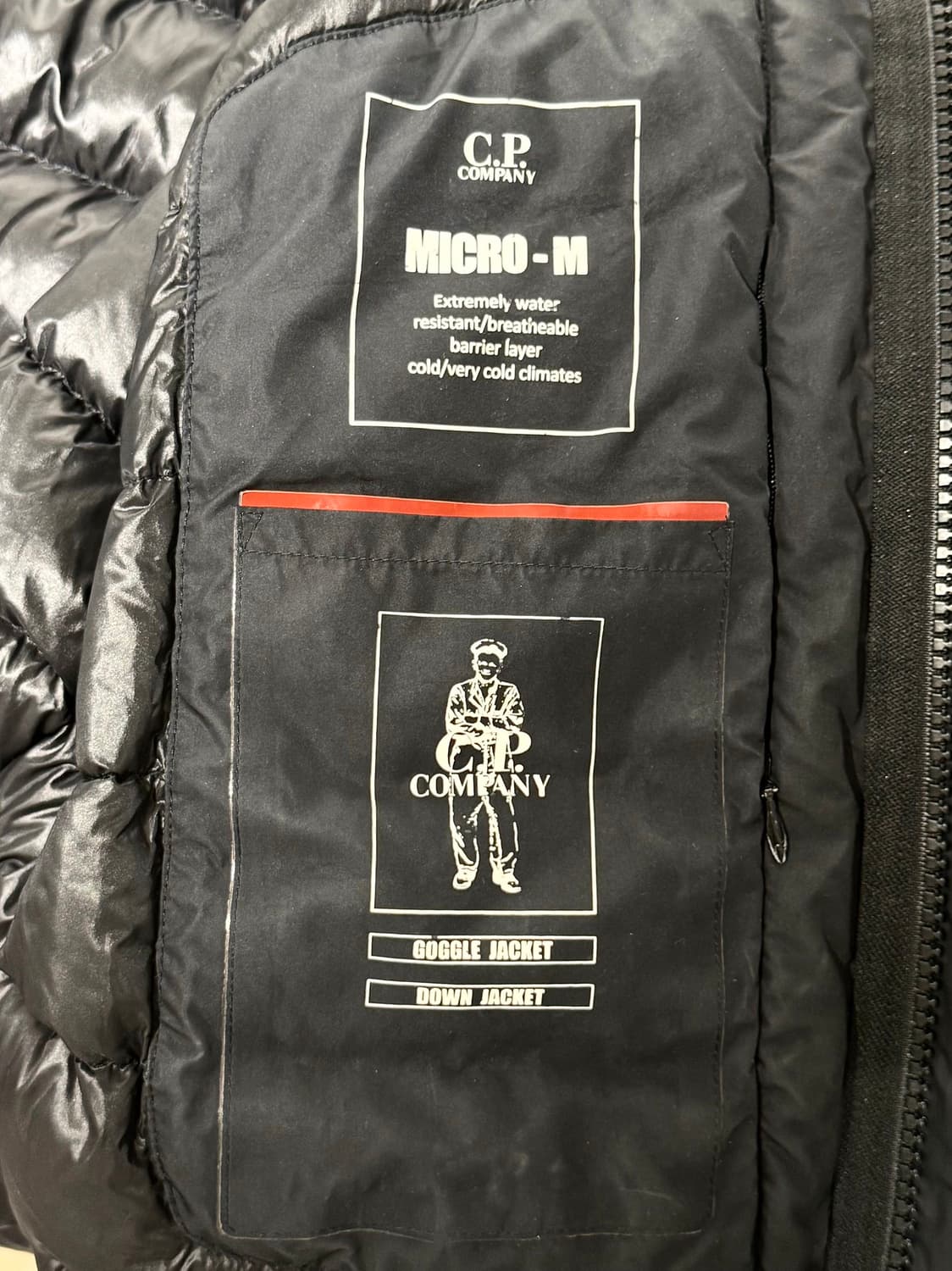 cp컴퍼니 블랙 마이크로-M 고글 다운 파카 상품이미지6