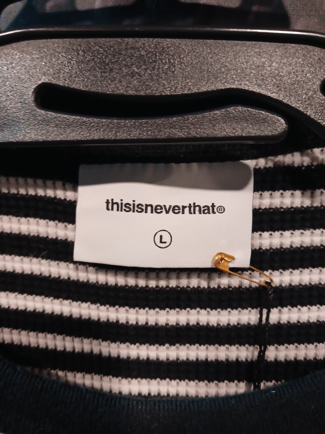 디스이즈네버댓 스트라이프 니트 상품이미지3
