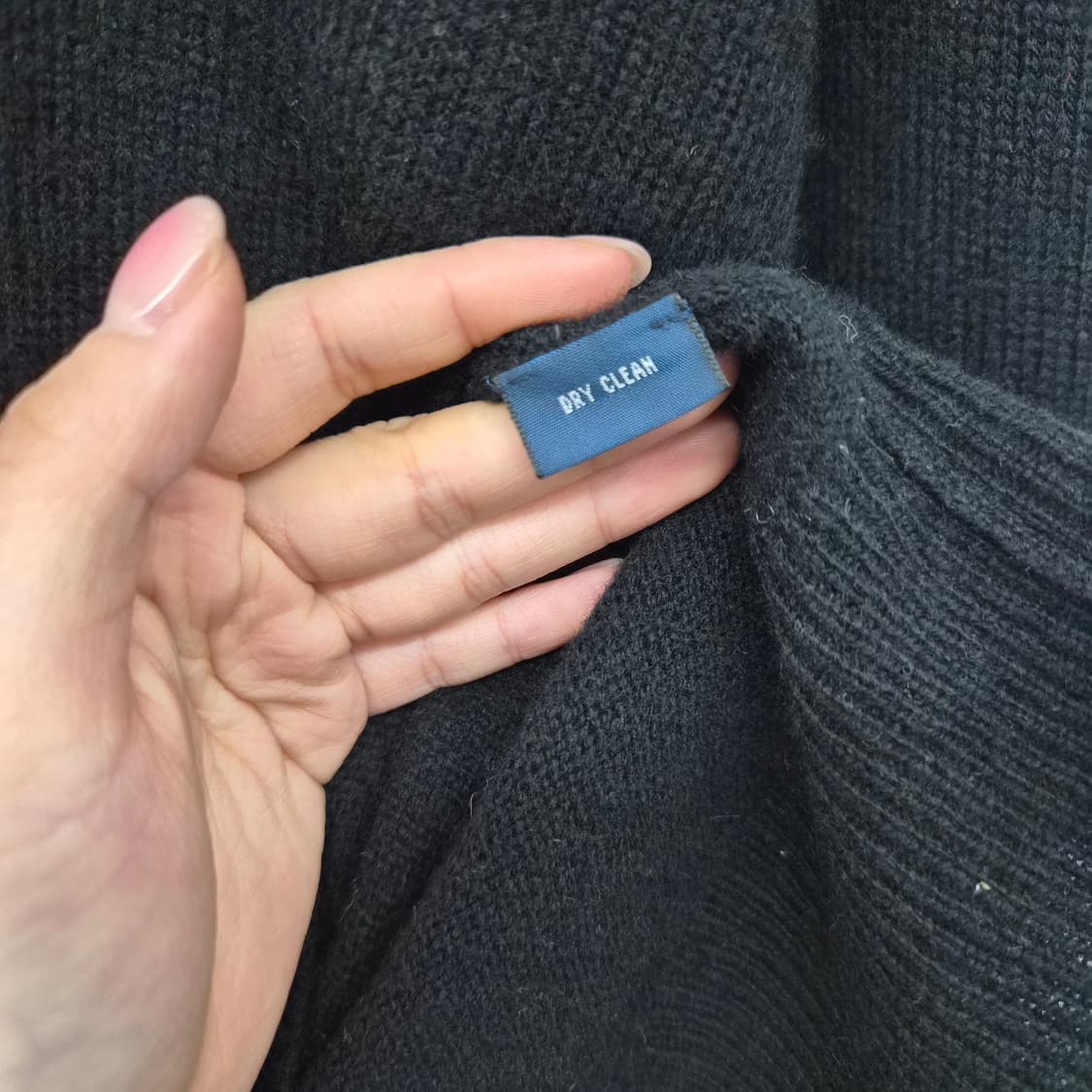 폴로 랄프로렌 블랙 V넥 니트 남성 M 상품이미지4