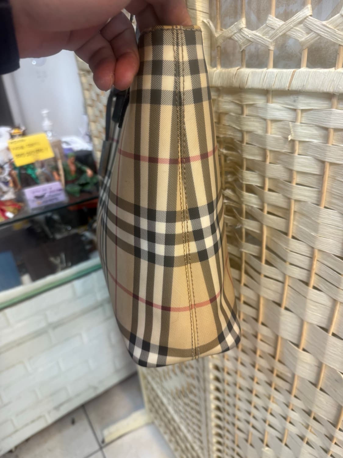정품 버버리 노바체크 토트백 팝니다 상품이미지3
