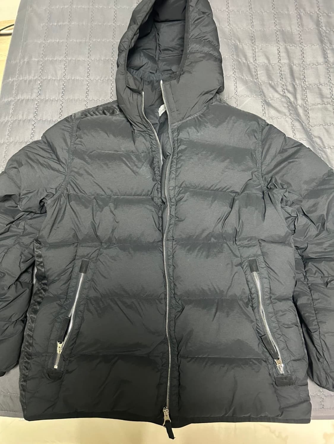 스톤아일랜드 심리스 패딩 판매 / 교환 (L -> m) 상품이미지2