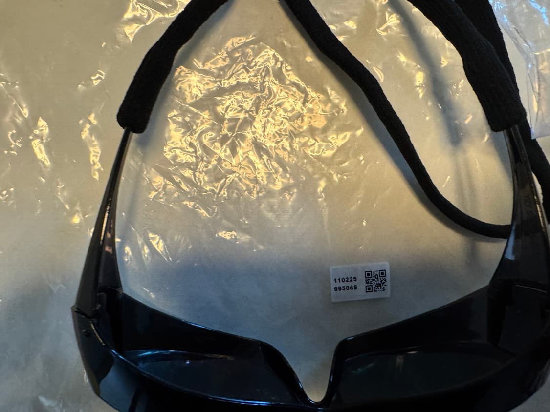 Yeezy 블랙 선글라스 SG-02 새상품 상품이미지10