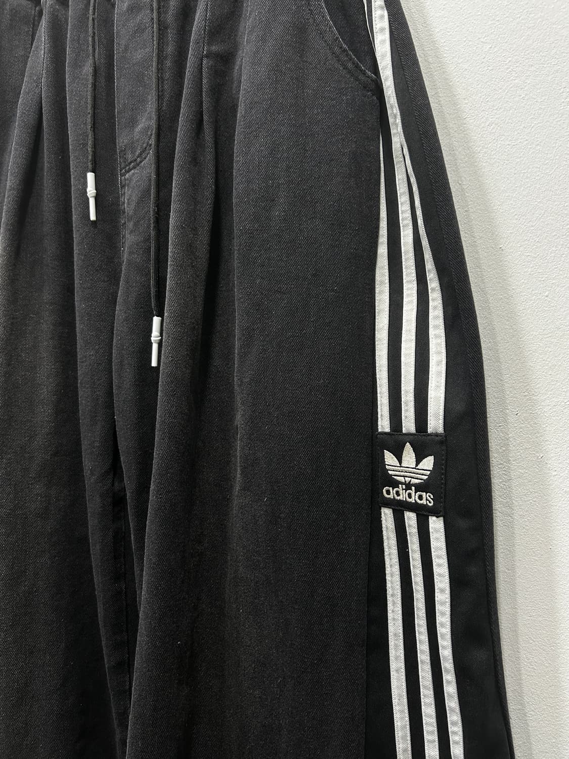 아디다스 리폼 워싱 와이드 밴딩 팬츠 남녀공용 L 상품이미지4