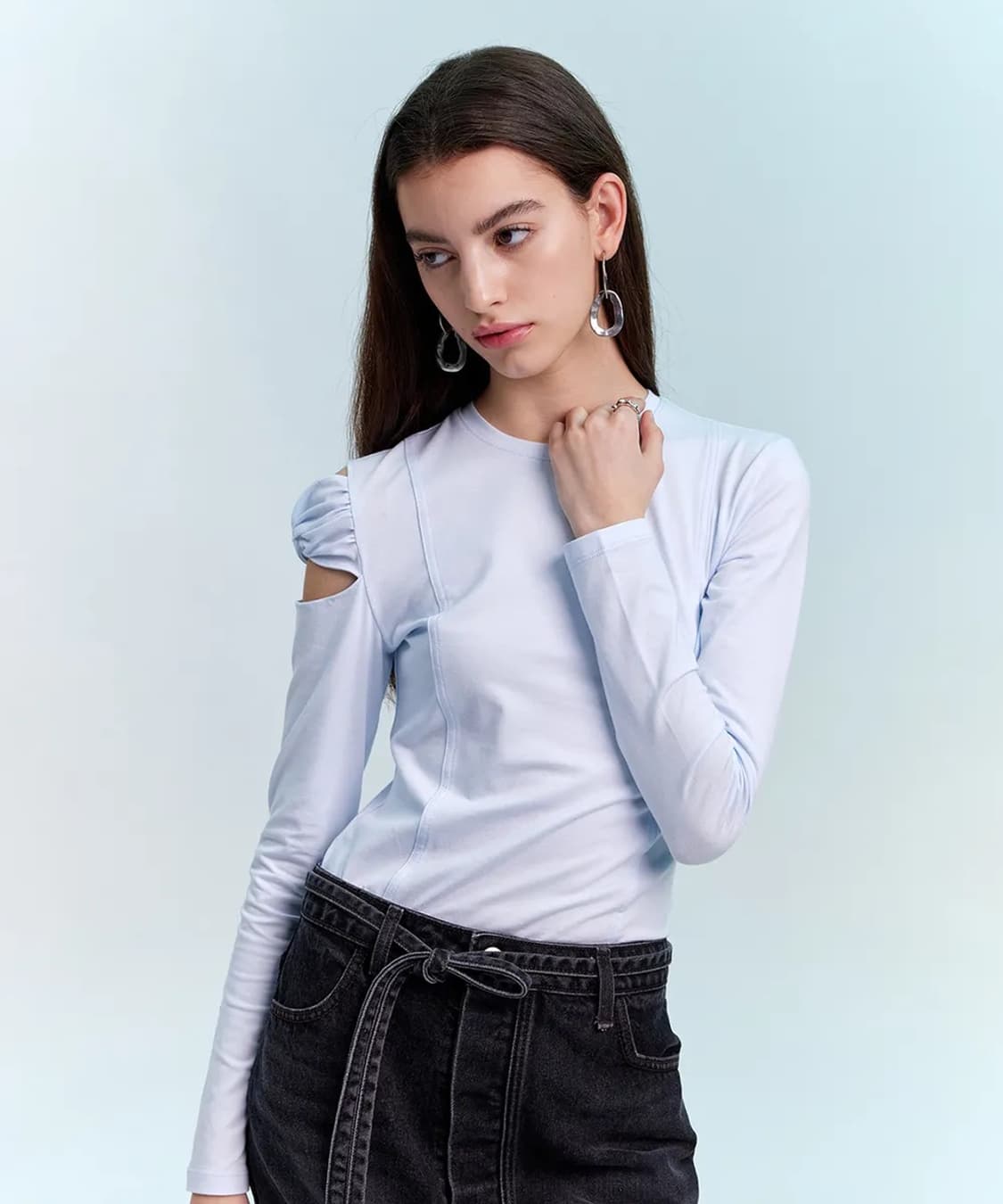 헤오 Héo 노티드 롱 슬리브 탑 스카이 상품이미지1