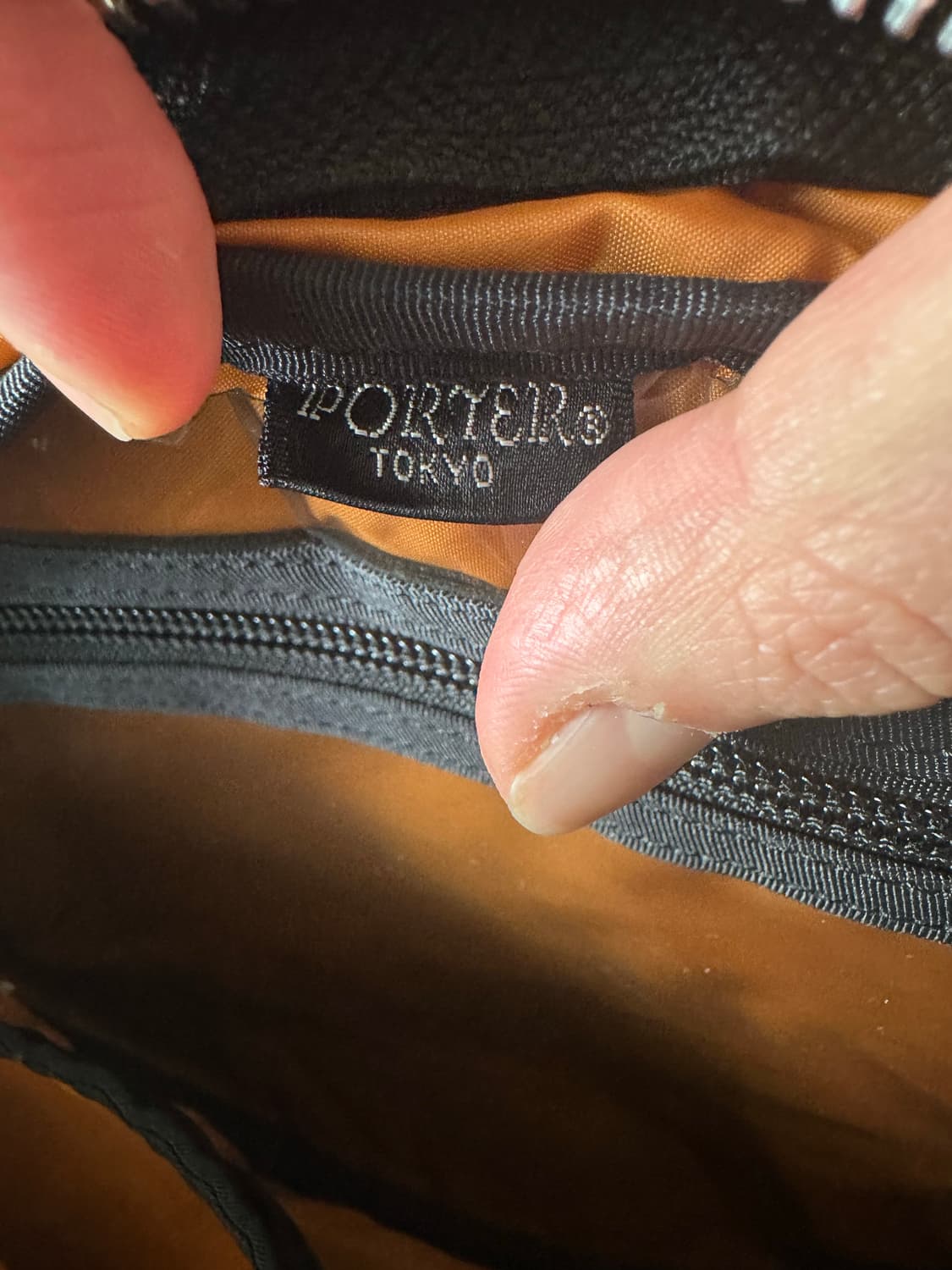 PORTER 요시다 포터 반달 숄더백 블랙 상품이미지9