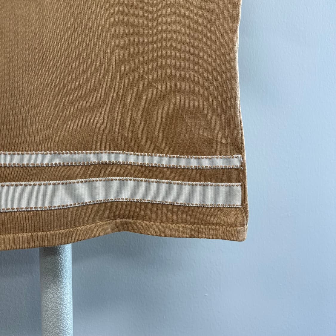 페라가모 디테일 반팔 니트 상품이미지4