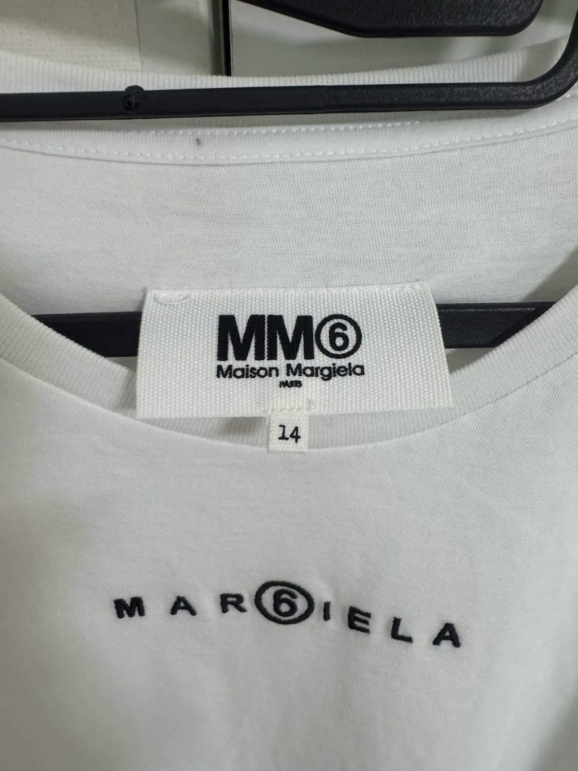 메종마르지엘라 MM6  크롭 반팔티 상품이미지4