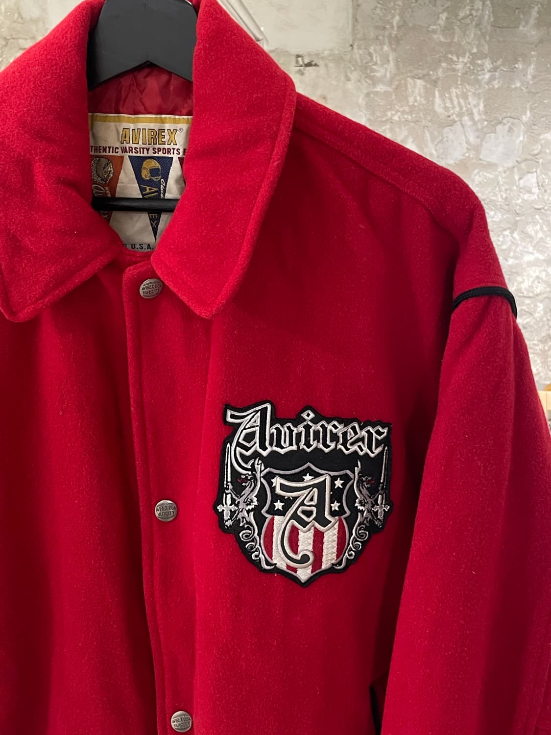 아비렉스 레드 usa 앰블럼 봄버 핏 울 바시티 자켓 상품이미지4