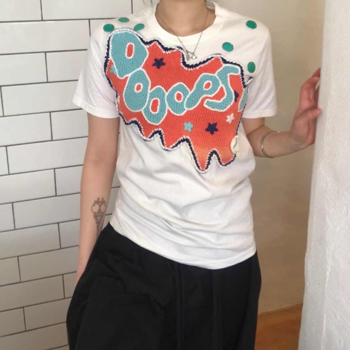 미카엘라 버거 그래픽 반팔 티셔츠 상품이미지4