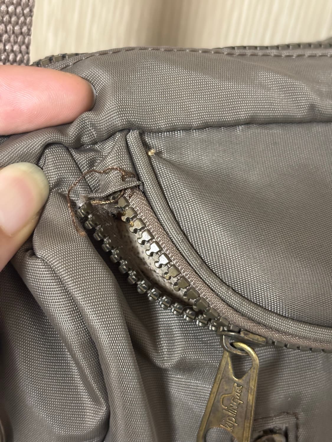 키플링 크로스백 상품이미지9