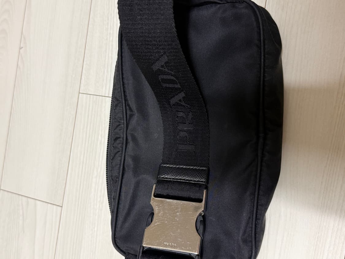 (매장정품) 프라다 블랙 나일론 벨트백 힙색 상품이미지5