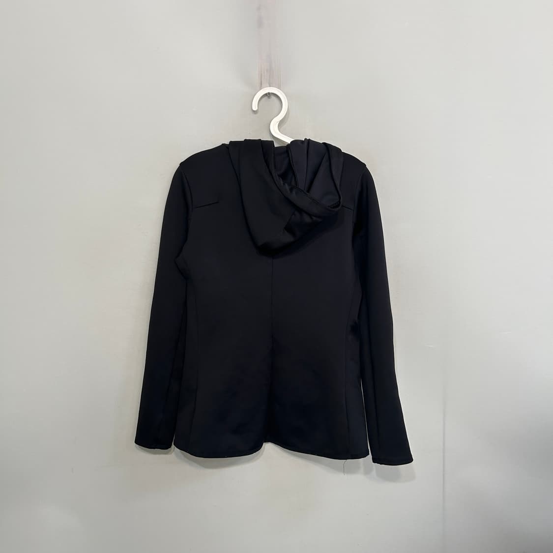 데상트 여성 트레이닝 집업 90 상품이미지3