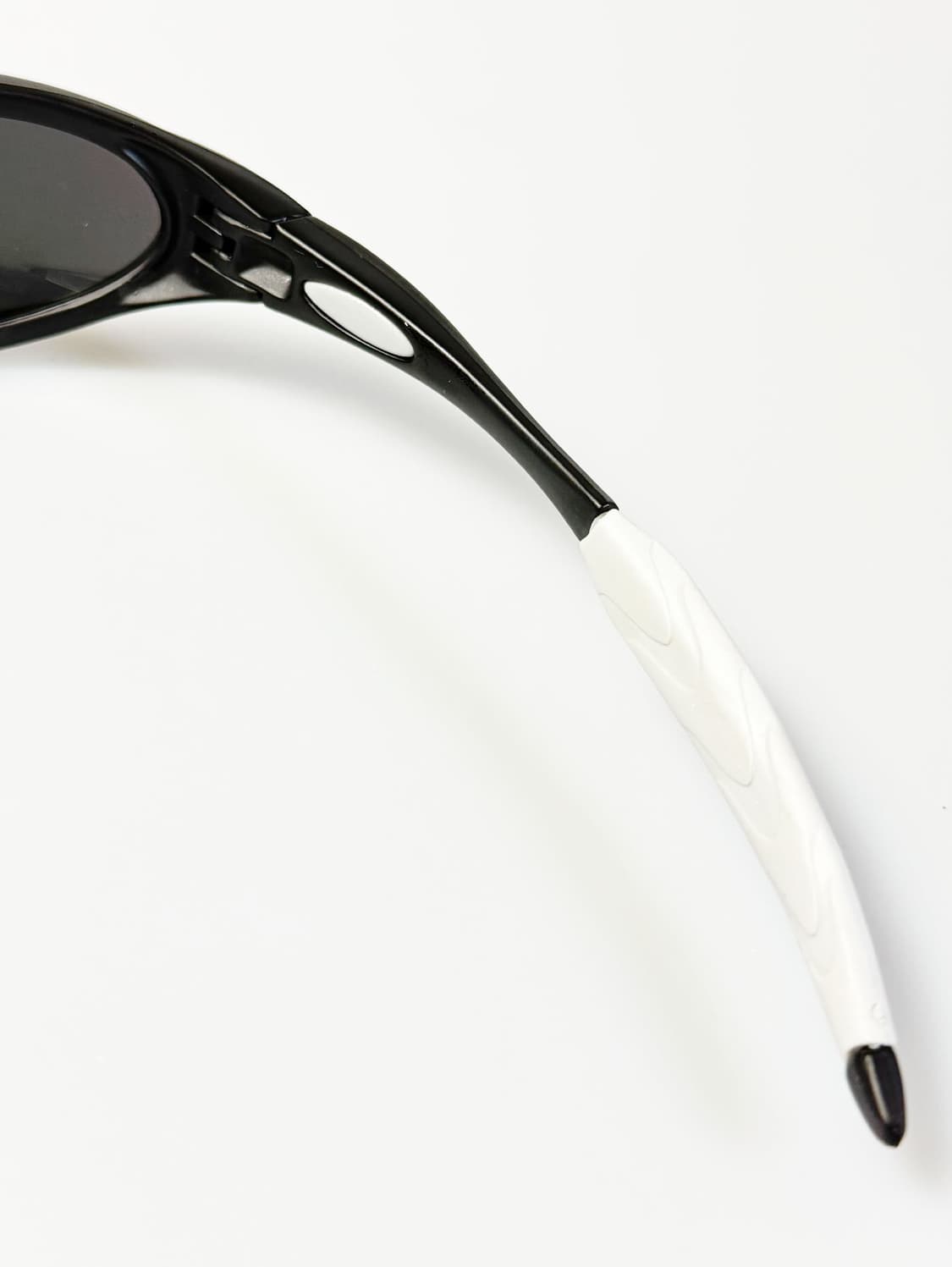 랩 어라운드 스포티 미러렌즈 프레임 빈티지 선글라스 상품이미지6