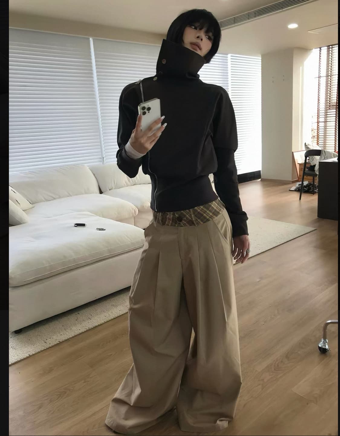 사선 지퍼 디테일 봄버 자켓 상품이미지2