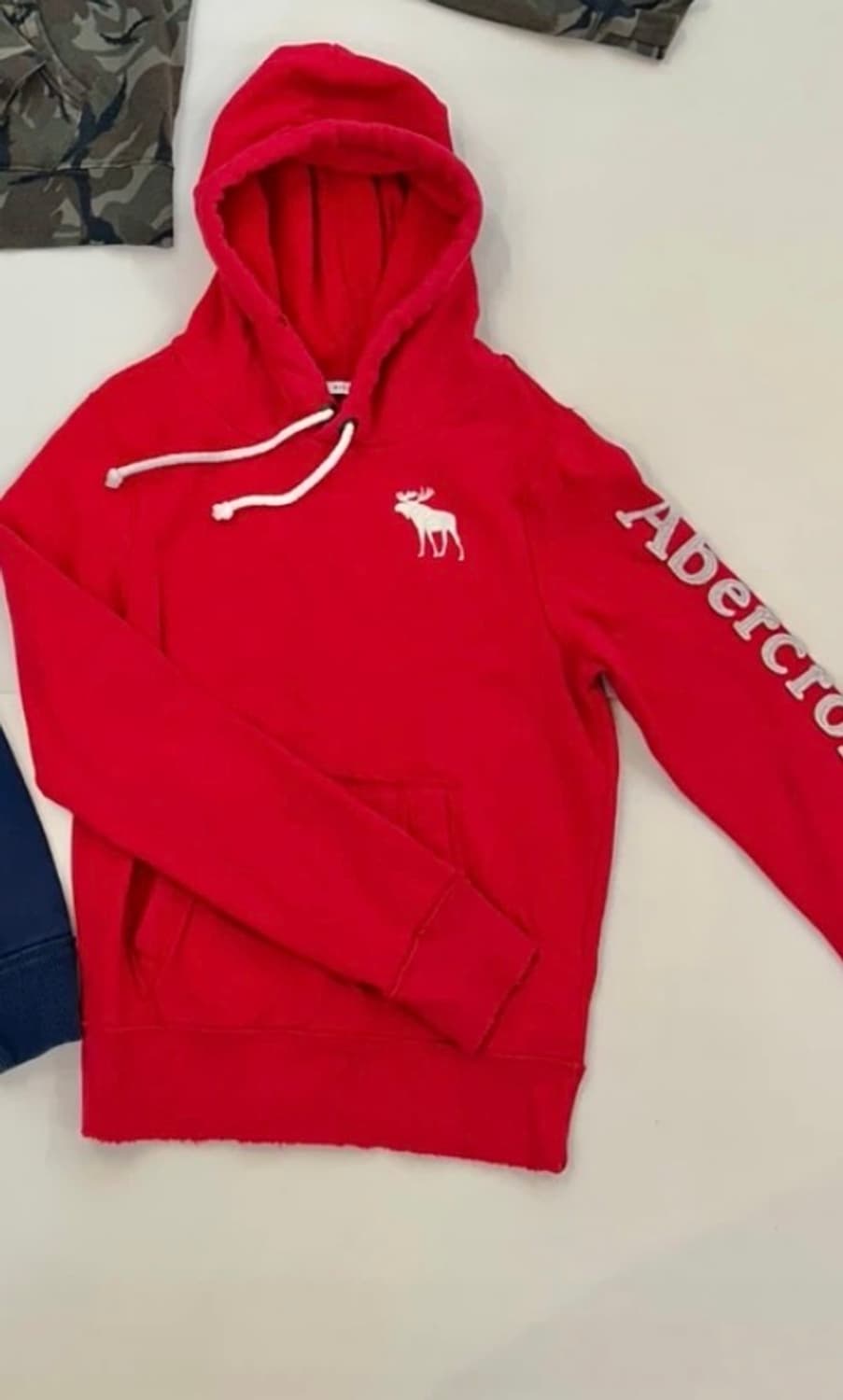 아베크롬비 빨강 후드티 상품이미지1