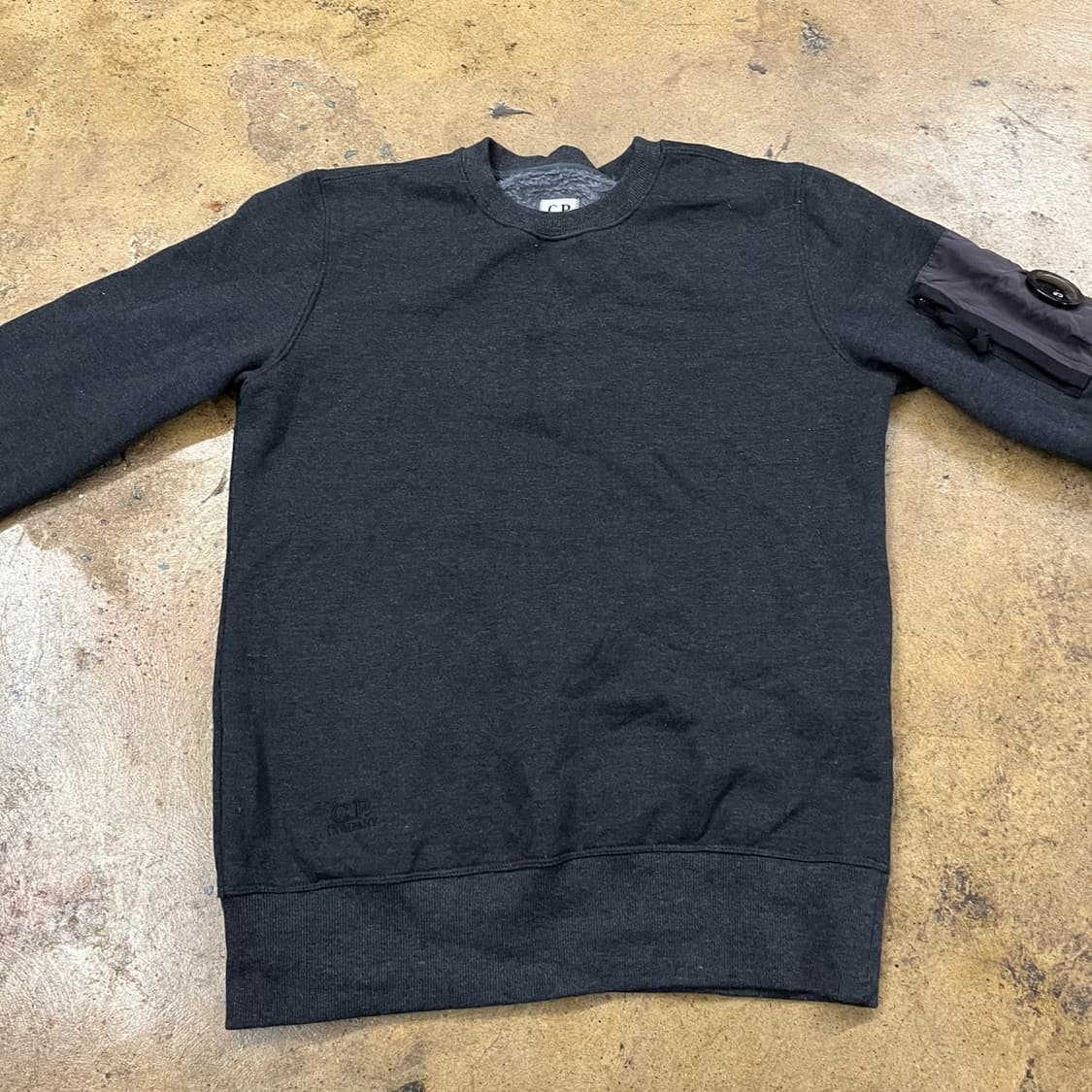 [ 정품/95 ] CP 컴퍼니 렌즈 와펜 맨투맨 b10 상품이미지3