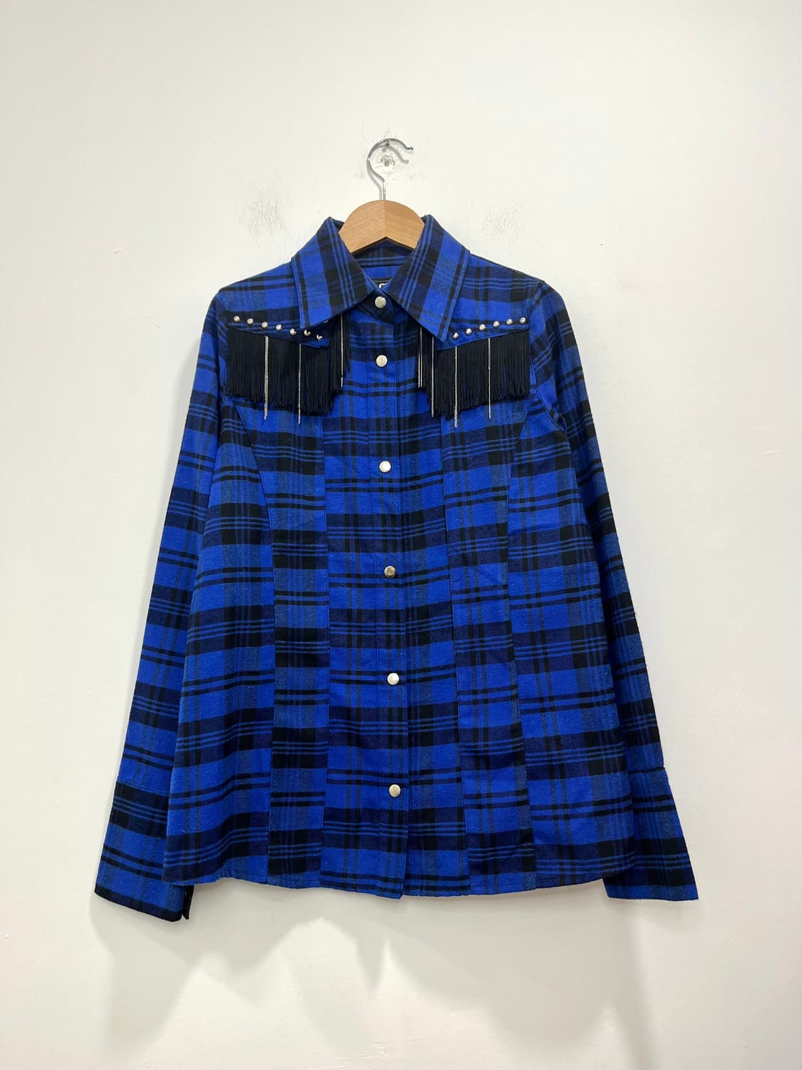 Glad news 락펑크 테슬 스터드 체크 셔츠 상품이미지1