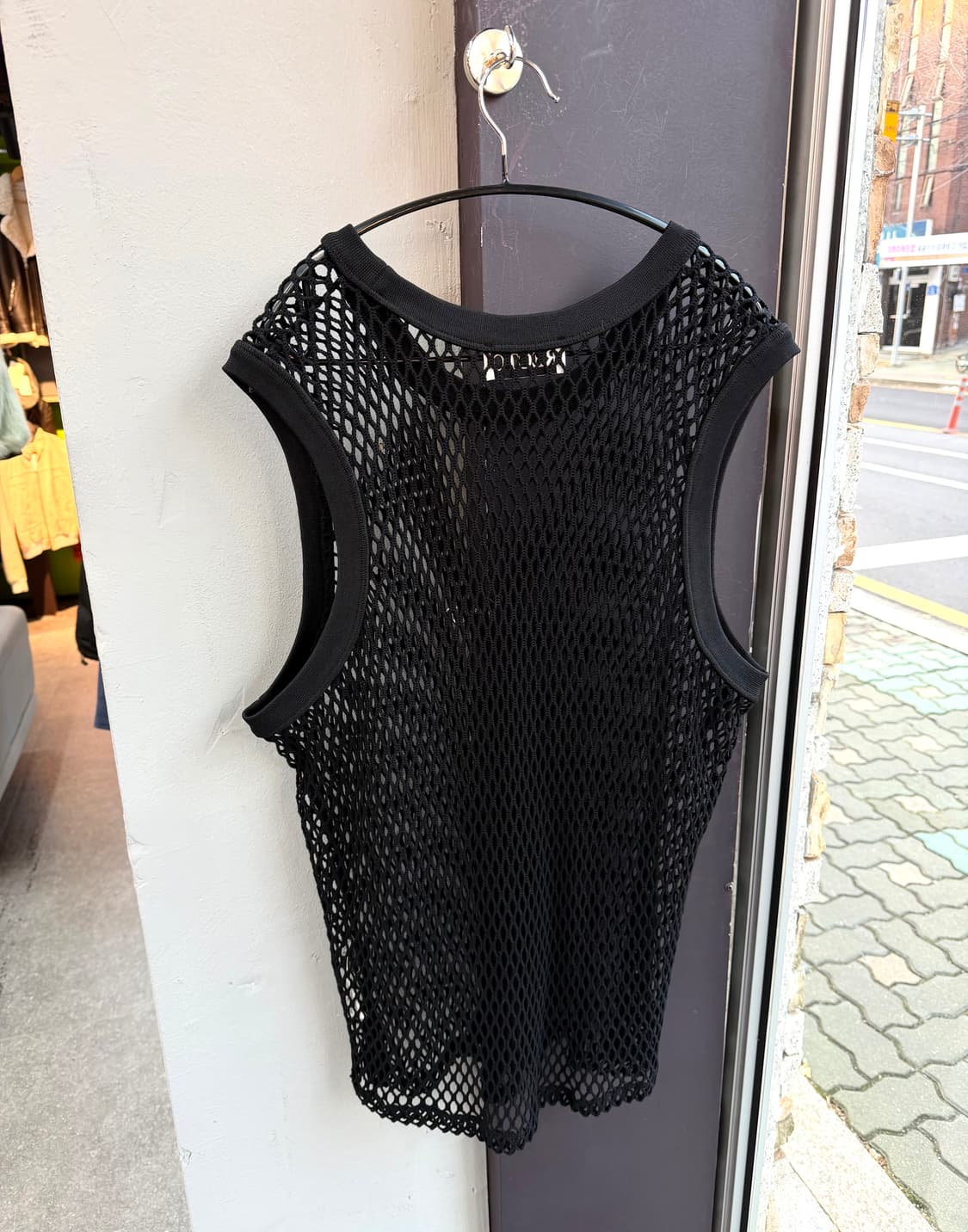 L/ 렉토 허니콤 슬리브리스 탑 블랙 상품이미지7