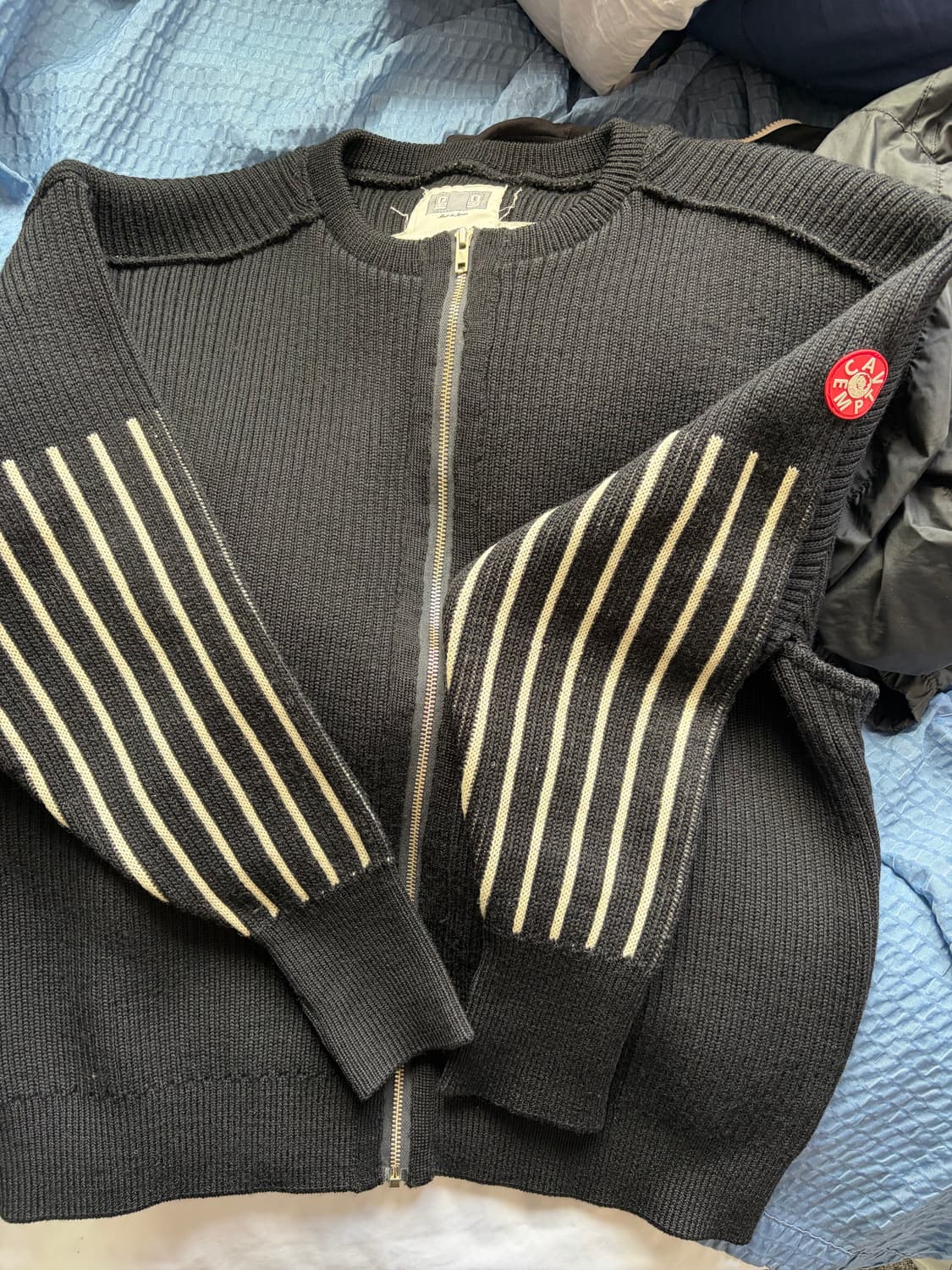 카브엠트 니트집업 L 팔아요 상품이미지1