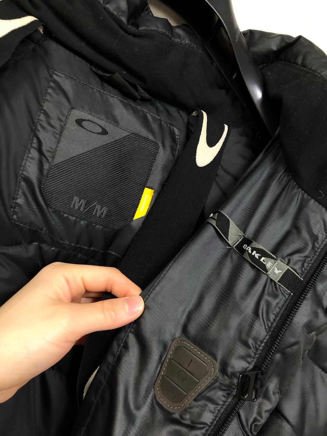 OAKLEY 오클리 투웨이 지퍼 구스다운 하프패딩 _ 블랙 상품이미지7