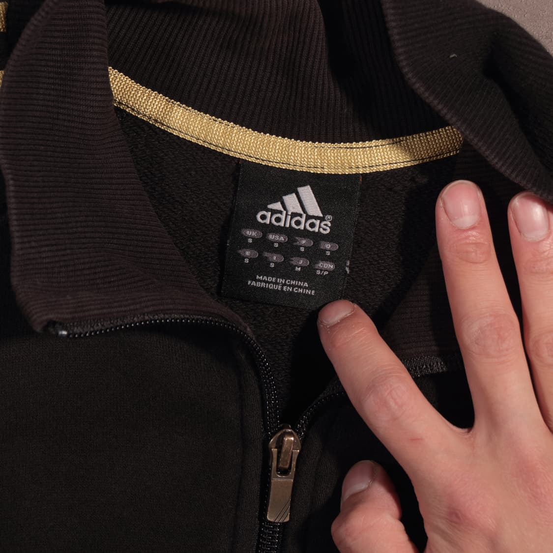 아디다스 재팬 로고 스웻 집업 상품이미지3