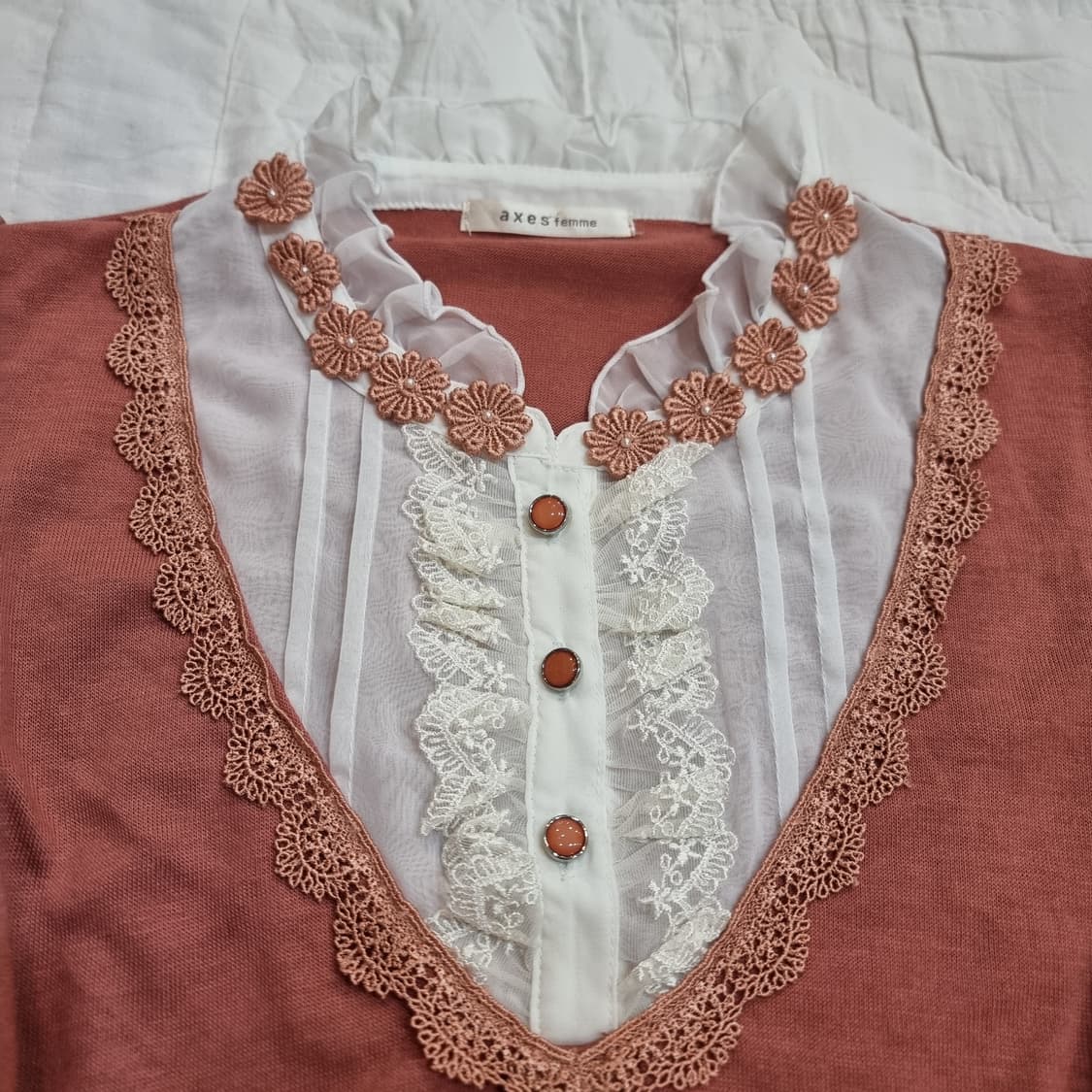 플라워 버튼 블라우스axes femme 악시즈팸므 상품이미지2