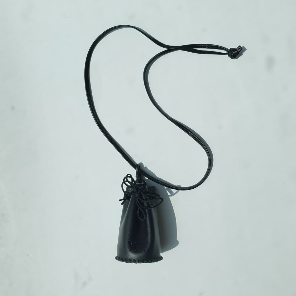 Y's Leather Pouch
by Yohji Yamamoto 상품이미지5