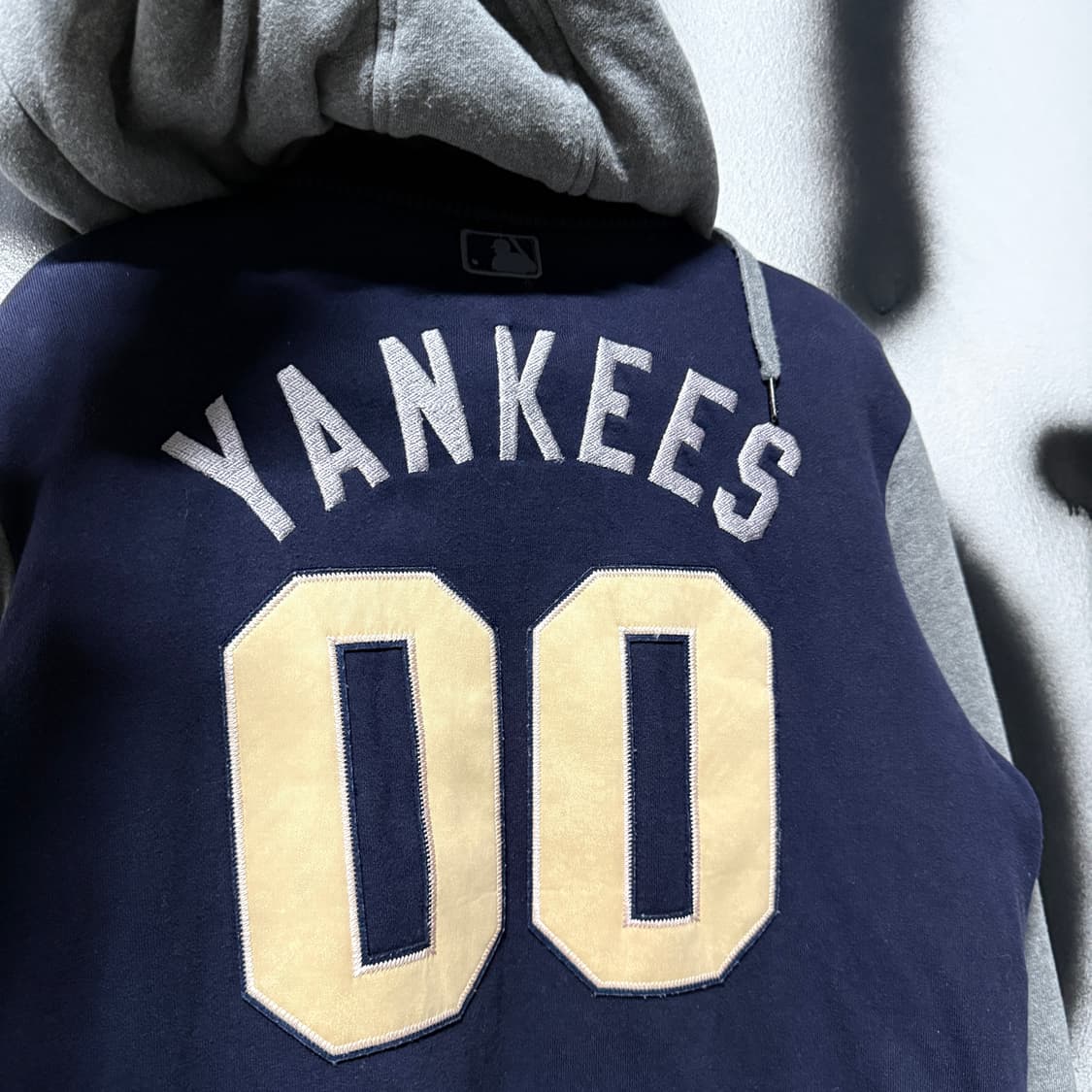 MLB 뉴욕 양키스 올드스쿨 멀티 패치 후드 탈 부착 바시티 자켓 상품이미지6