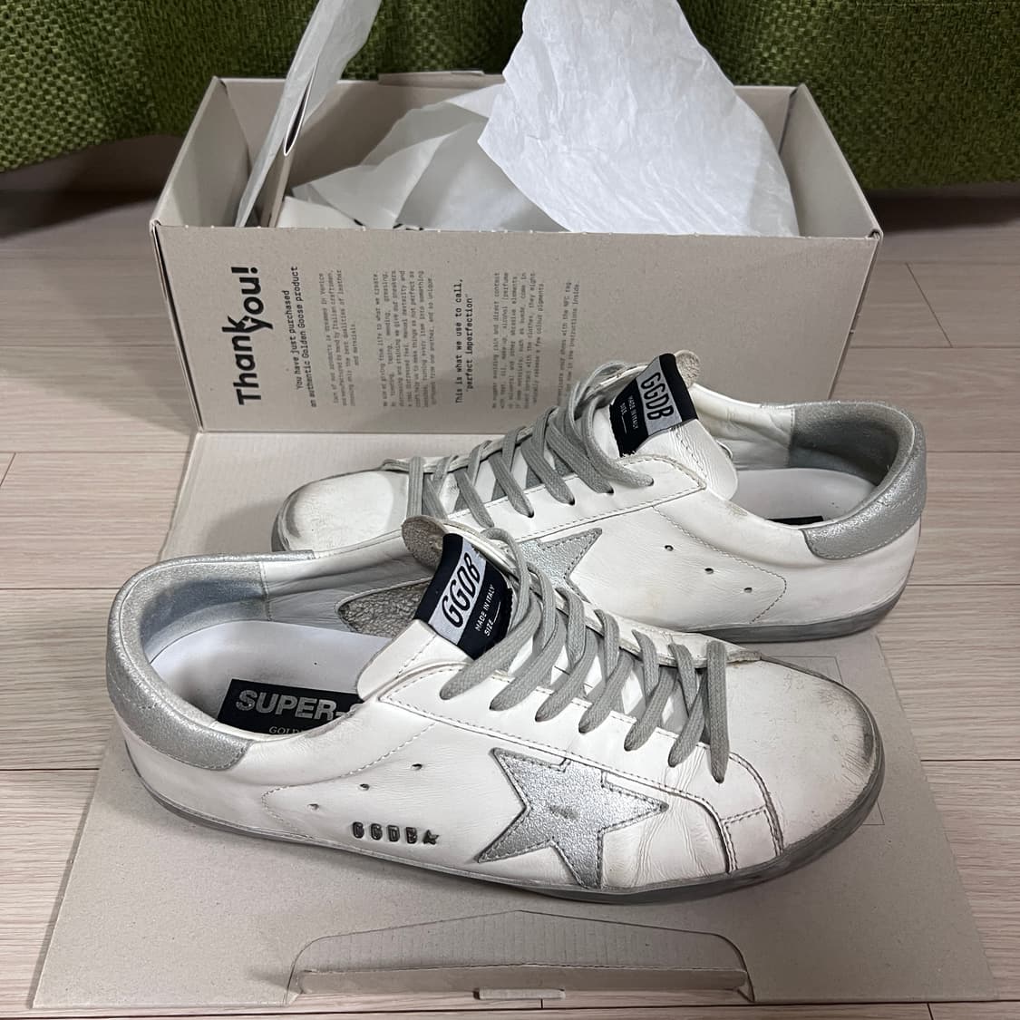 골든구스 슈퍼스타 화이트 실버탭 스니커즈 상품이미지1