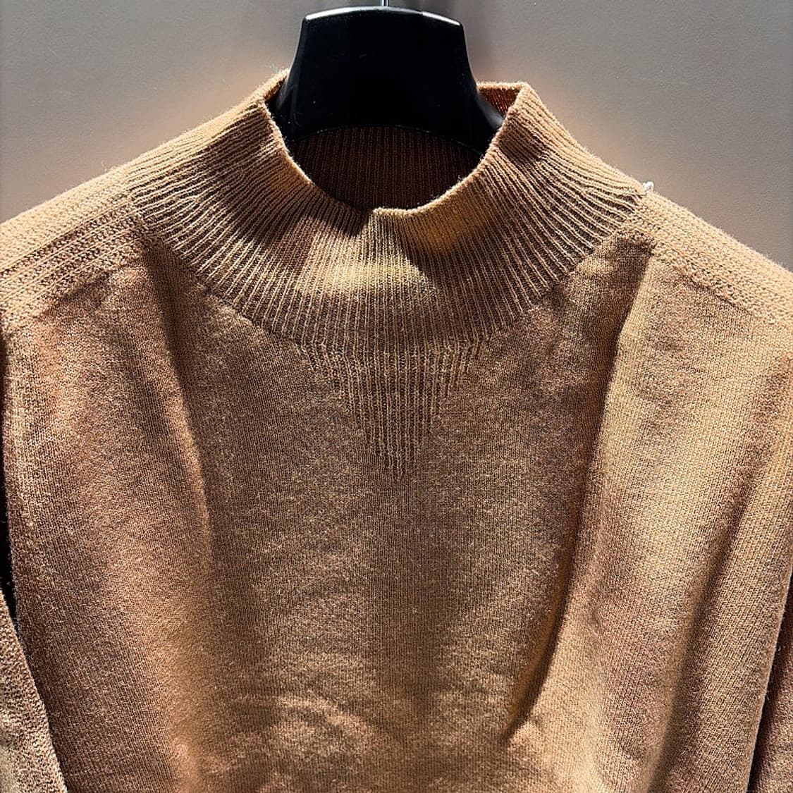 (정품/새상품) 폼 더 스토어 여성 카멜 울 크롭 니트 상품이미지2