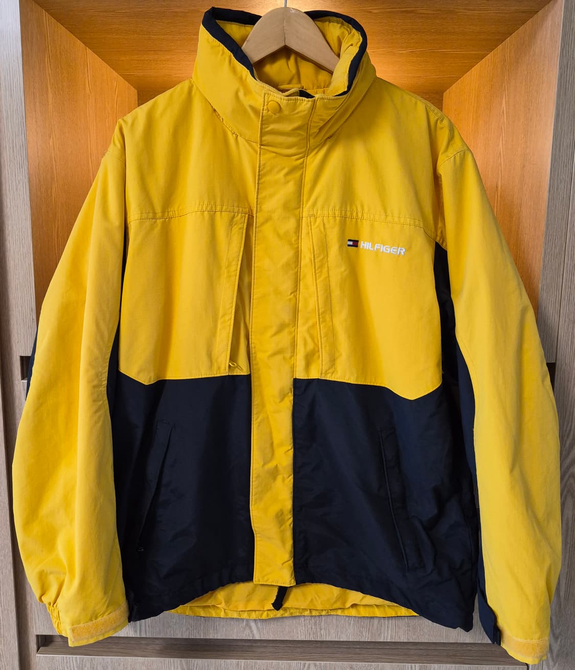90s Tommy Hilfiger
Outdoor Shell Jacket 상품이미지1