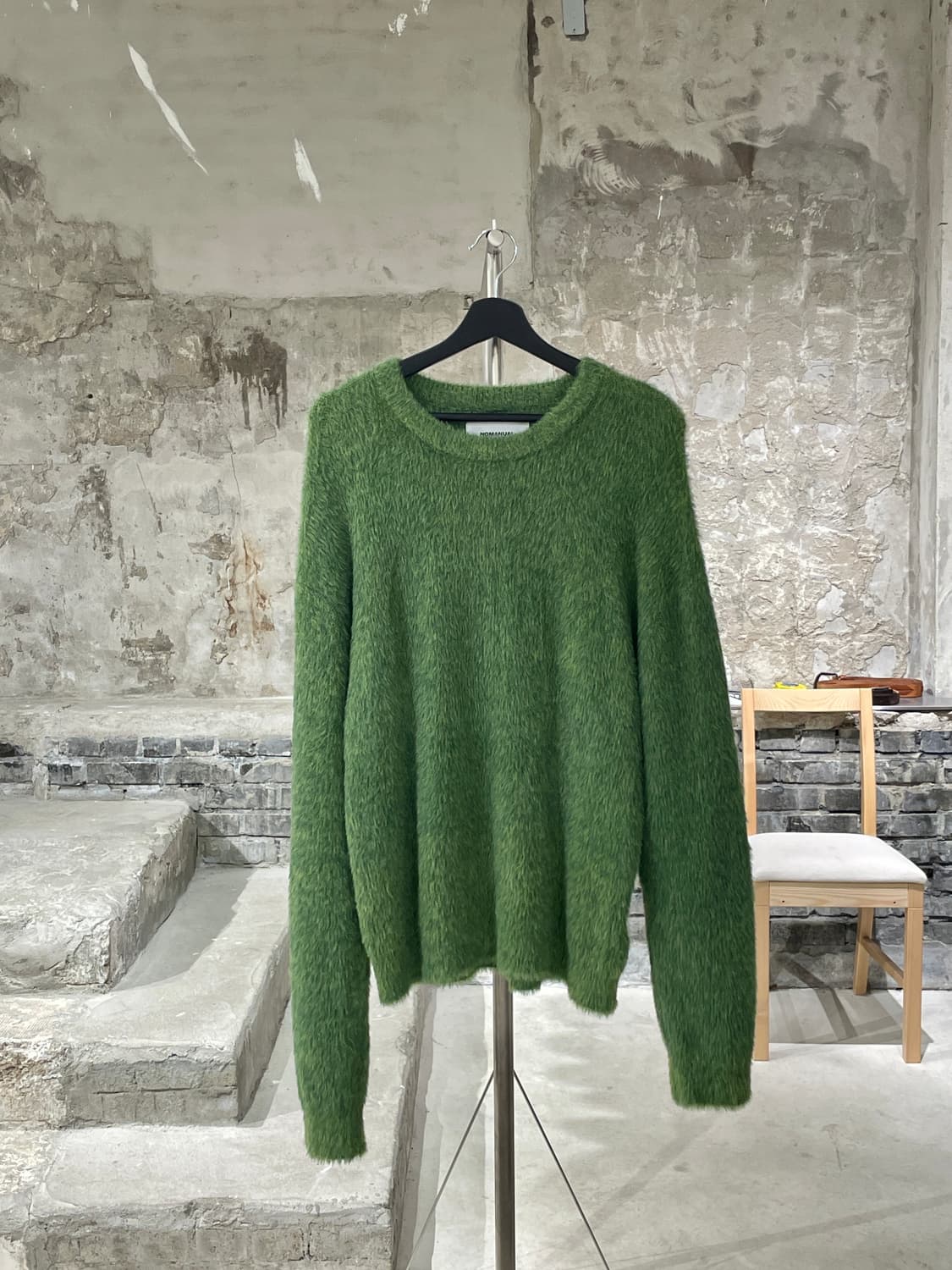 노매뉴얼 그레스 그린 헤어리 크루넥 니트 상품이미지1