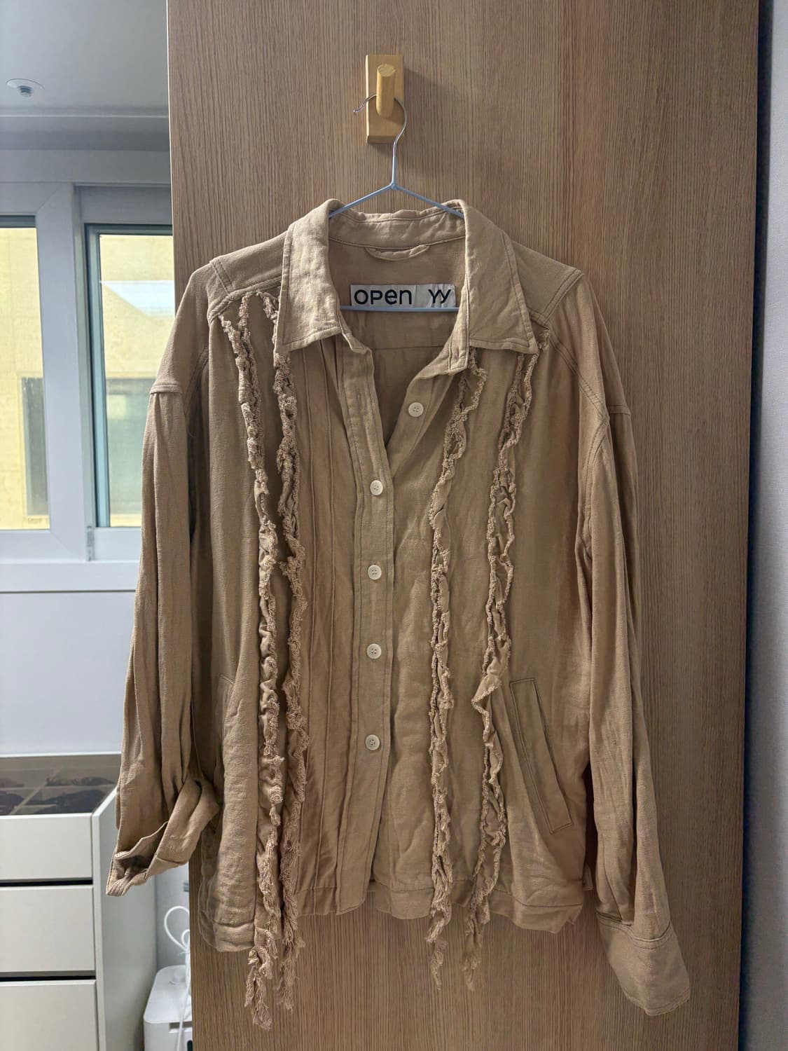 Open yy CRINKLED RUFFLE SHIRT, BEIGE 상품이미지2