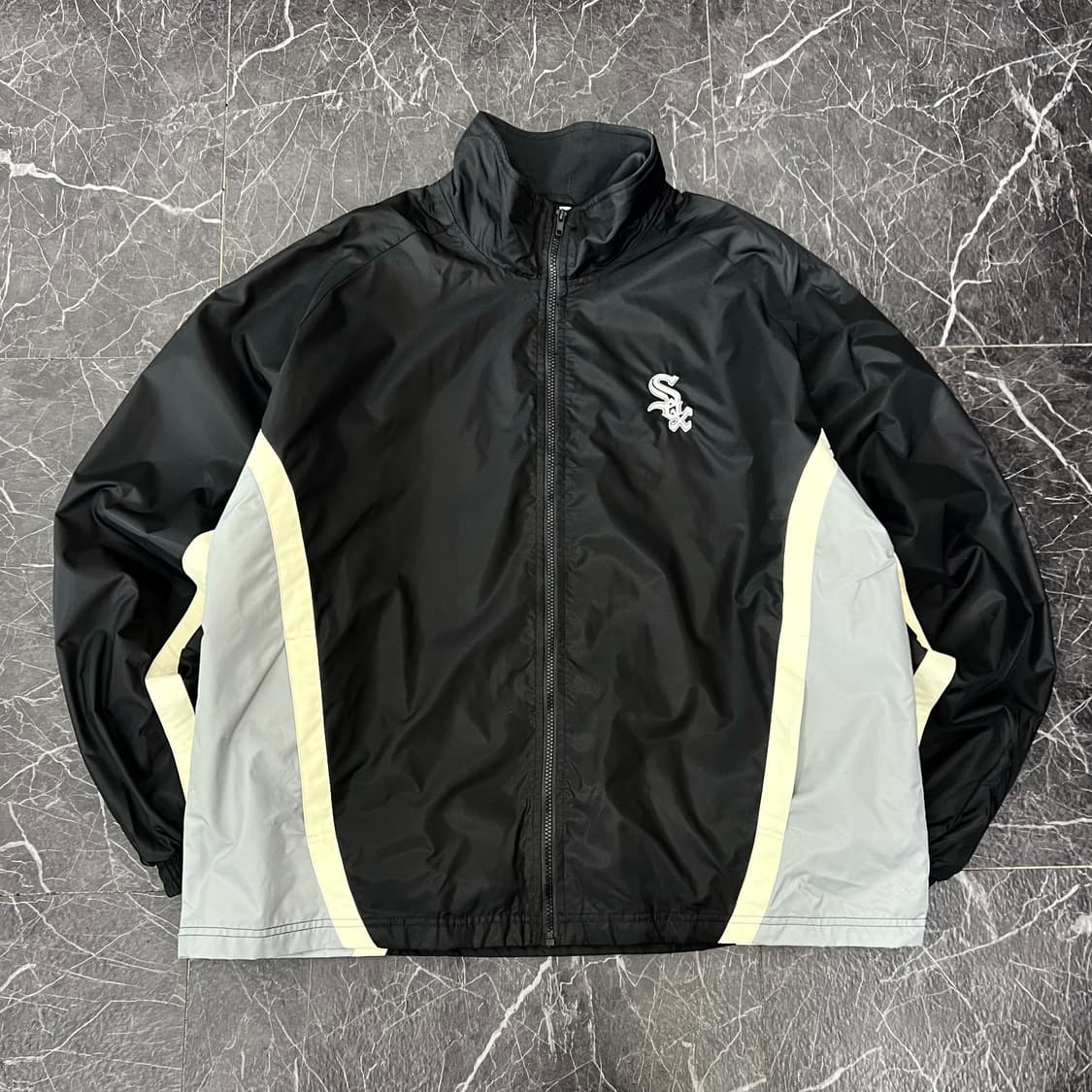 마제스틱 오버사이즈 시카고 화이트삭스 바람막이 자켓 상품이미지3