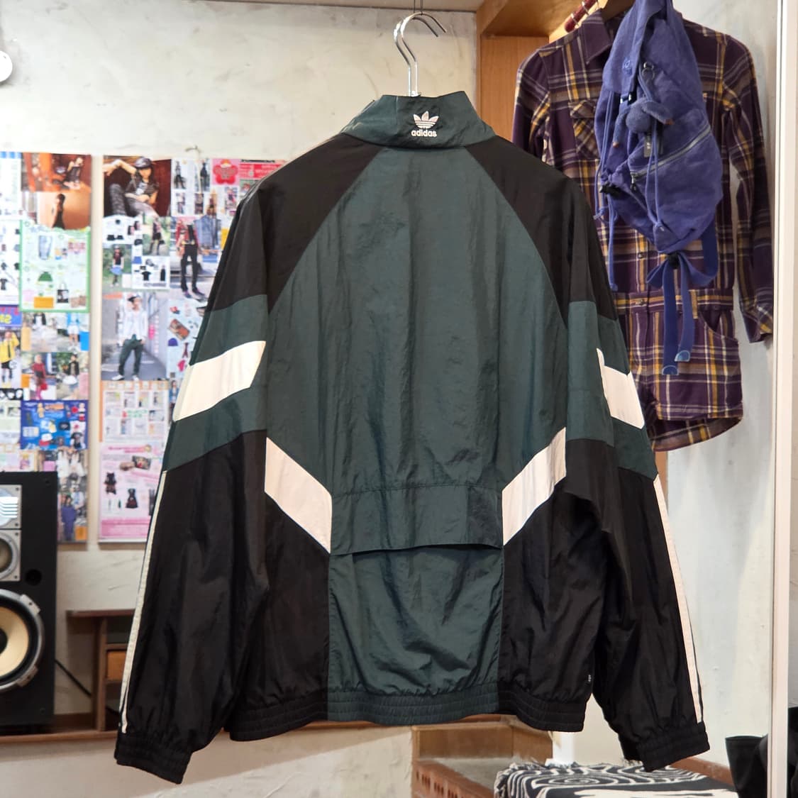 아디다스 그린 배색 바람막이 상품이미지6