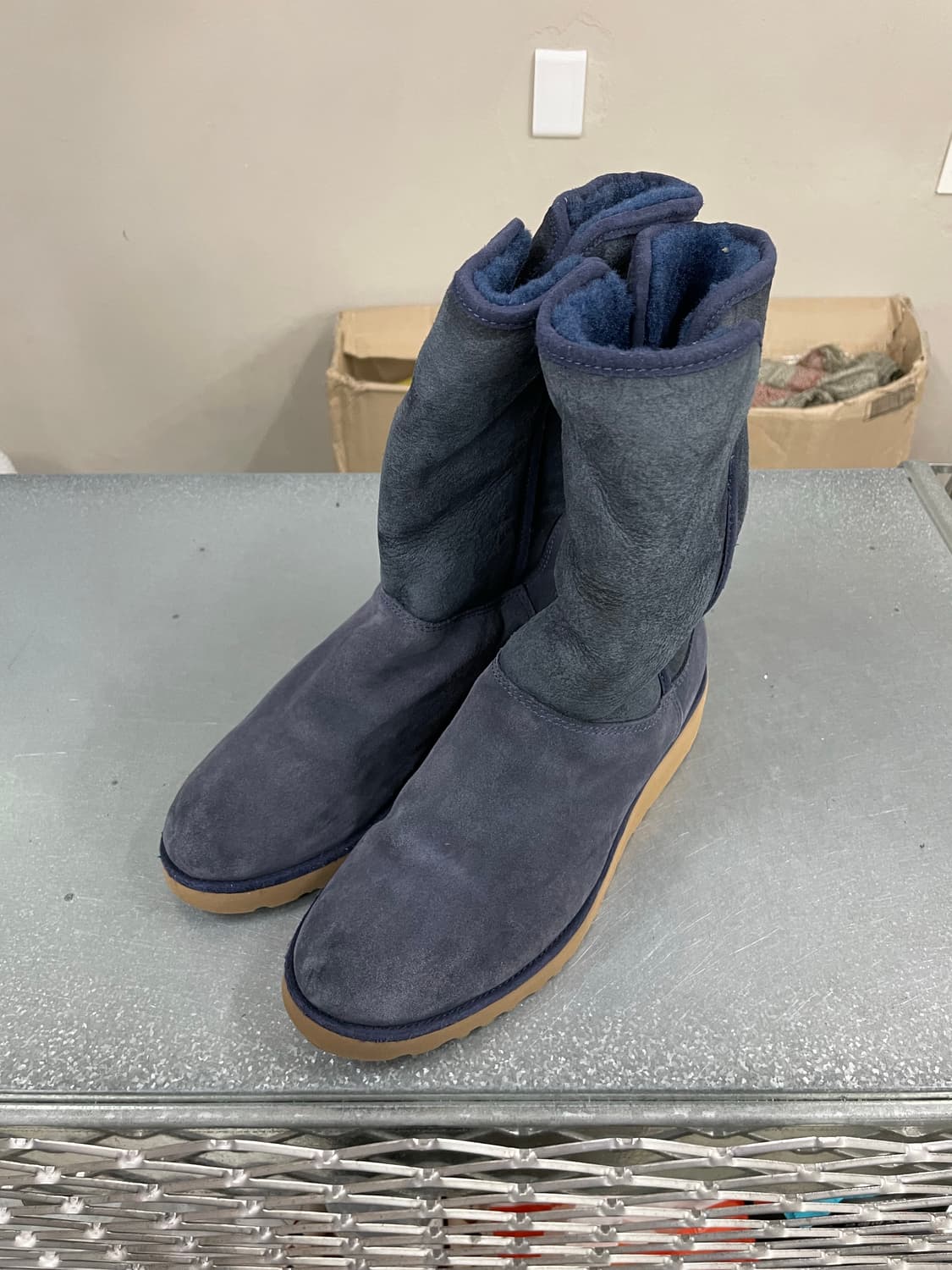 어그 에이미 스웨이드 부츠 250 상품이미지2