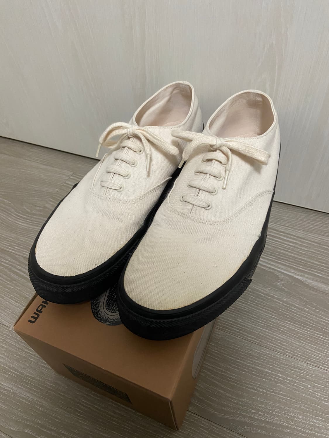 [280] WAKOUWA Deck Shoes Natural/Black 상품이미지1