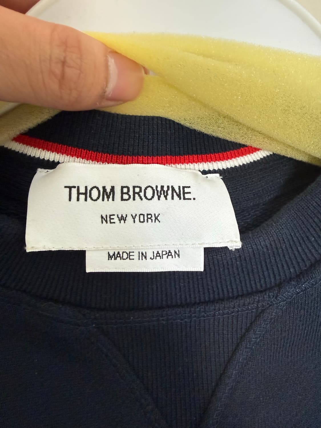 톰브라운 네이비 맨투맨 2사이즈 상품이미지7