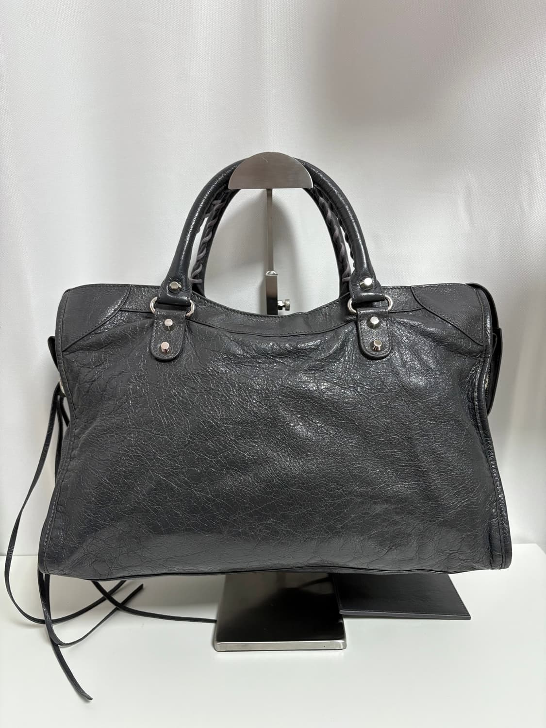 발렌시아가 시티 모터백 다크그레이 상품이미지2