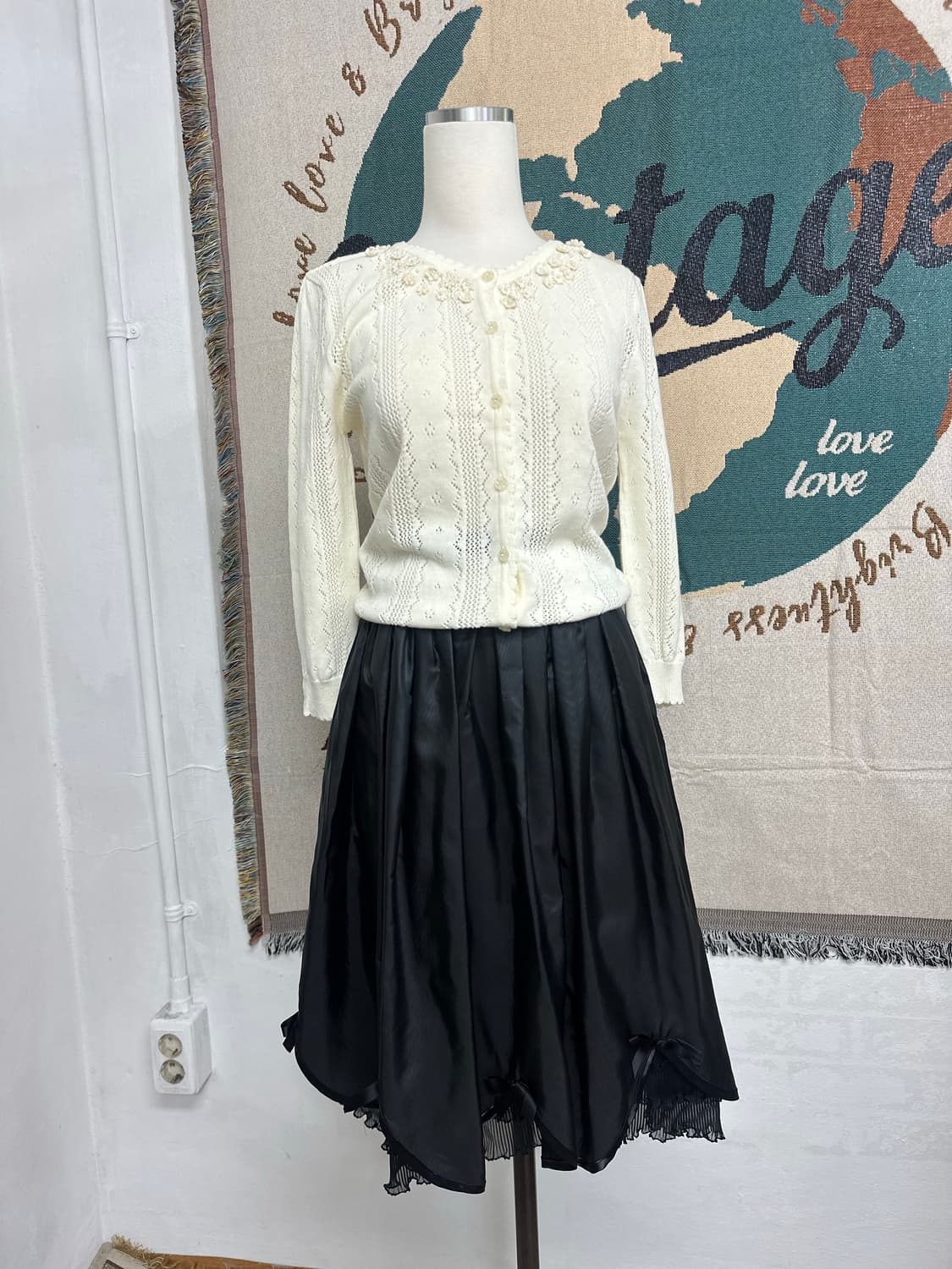 일본빈티지 Ank Rouge 앙크루즈 플라워 자수 비즈펀칭 니트 가디건 상품이미지1