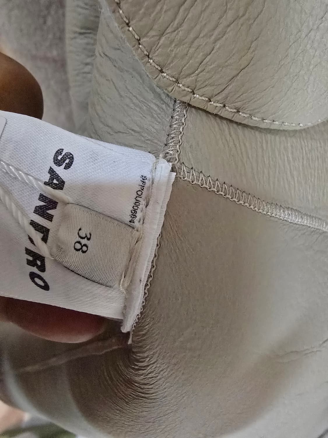 산드로 SANDRO 천연 양피,양털 롱 무스탕 새제품입니다. 상품이미지7