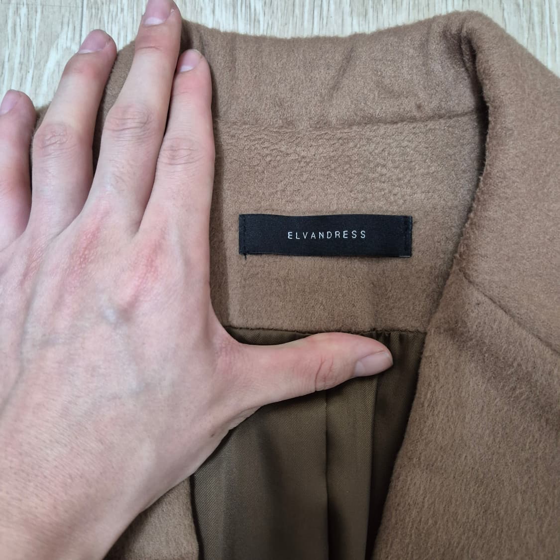 ELVANDRESS 엘반드레스 남성 싱글 체스터 코트 상품이미지5