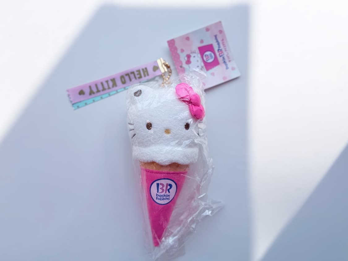 일본 헬로키티 키티짱 x 베스킨라빈스 콜라보 마스코트 키링 상품이미지3
